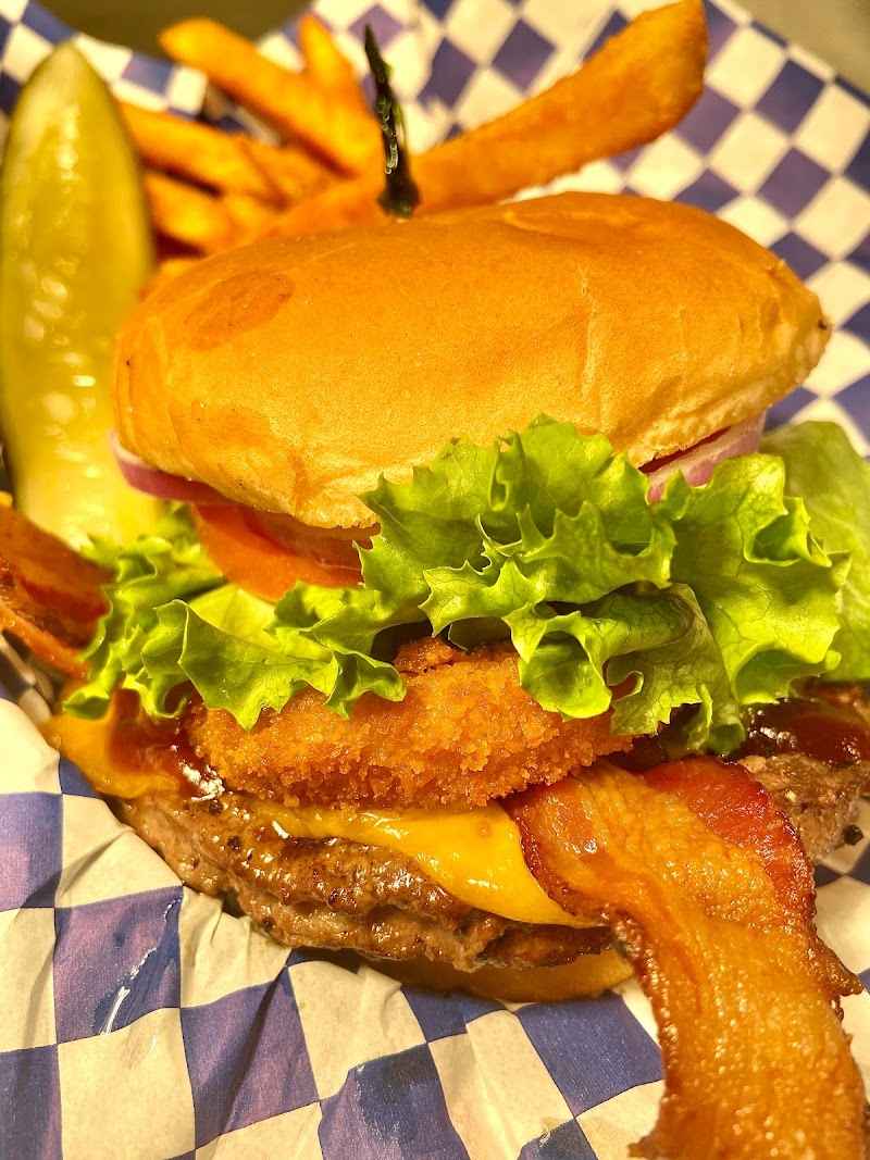 DaVilla'z American Restaurant